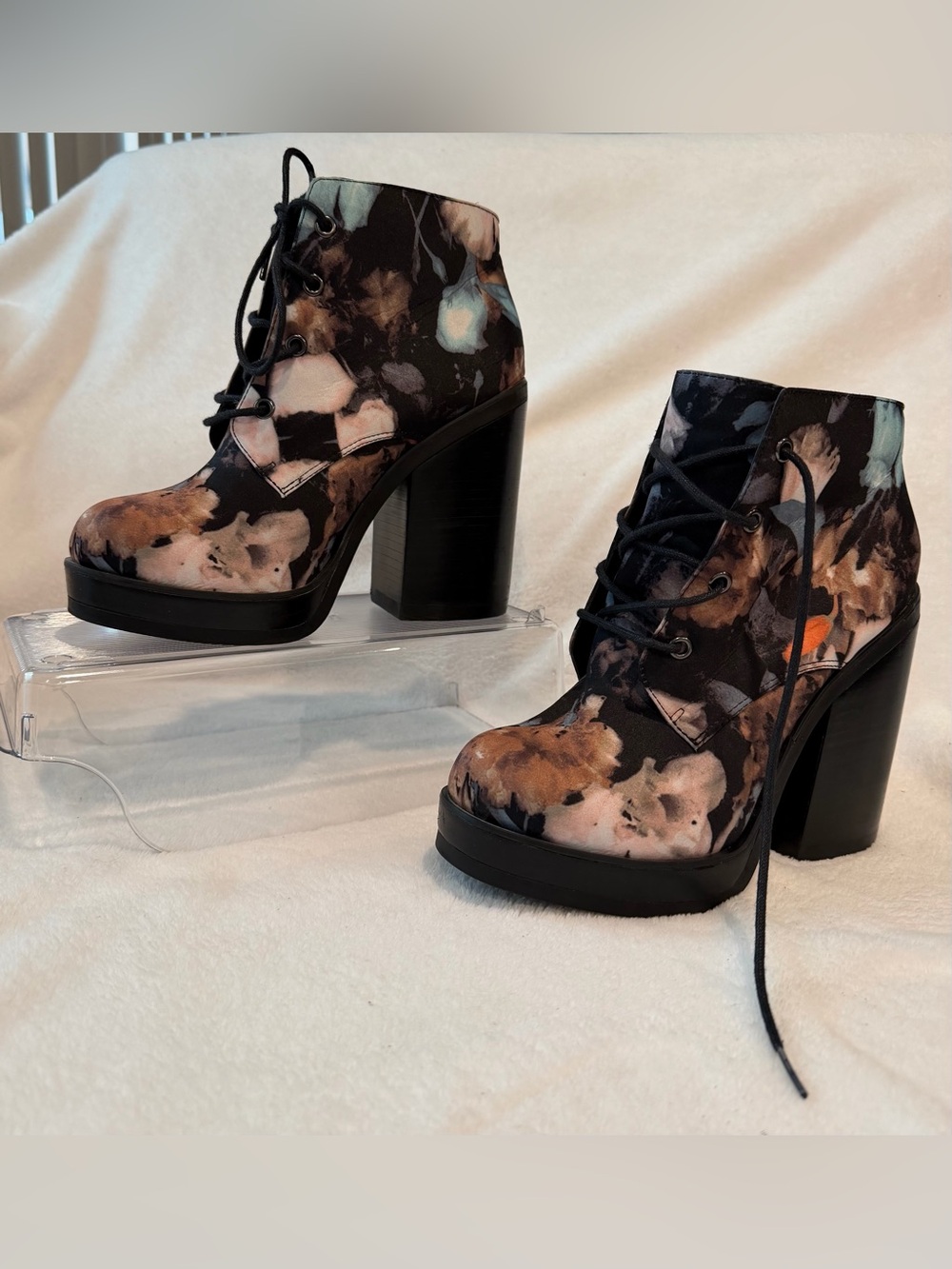 ASOS Floral Platform Lace Up Ankle Boots Chunky Heel Womens Size 7